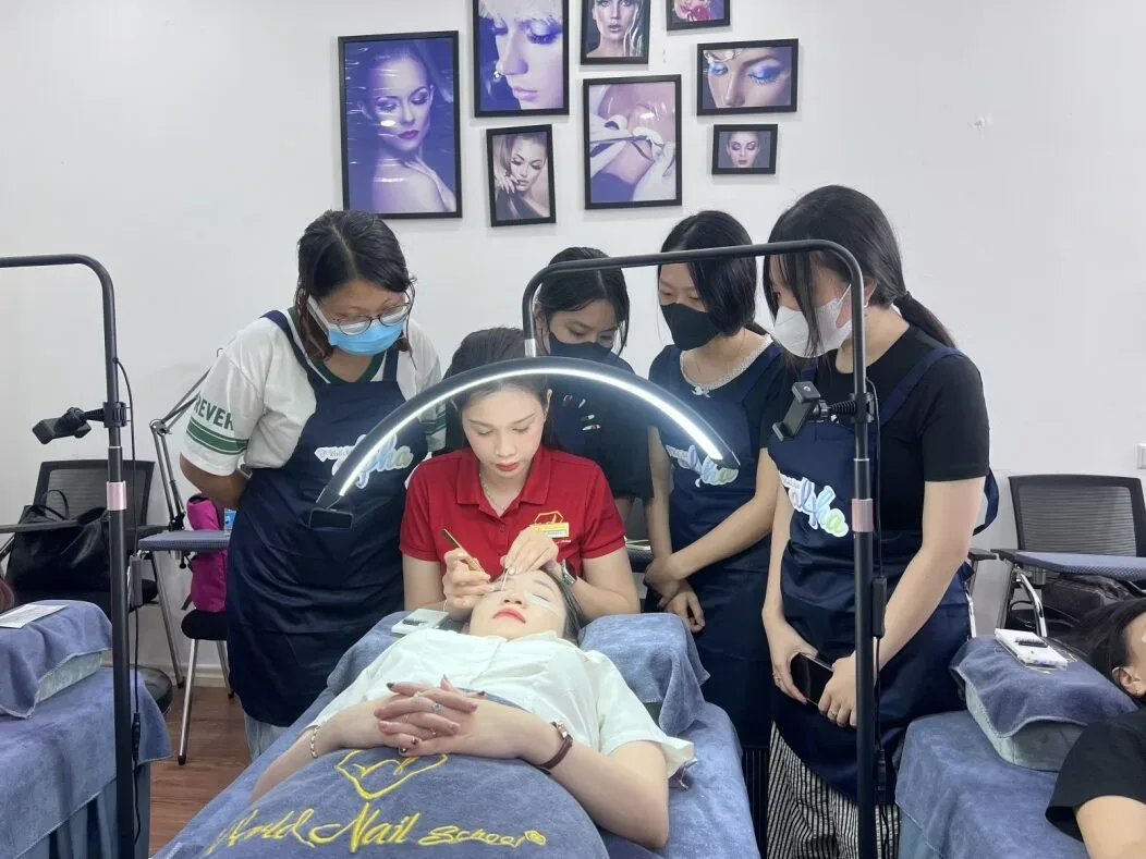 Khóa Học Uốn Mi