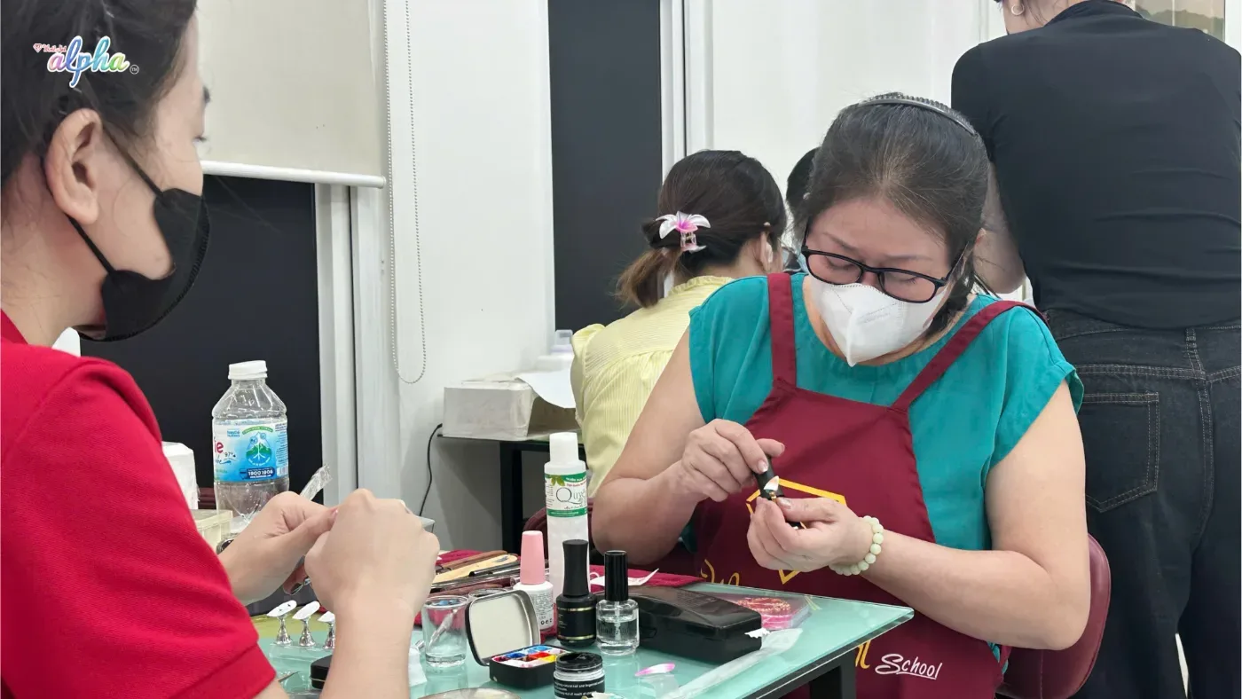 Khóa Học Nail Trọn Bộ Từ Cơ Bản Đến Nâng Cao