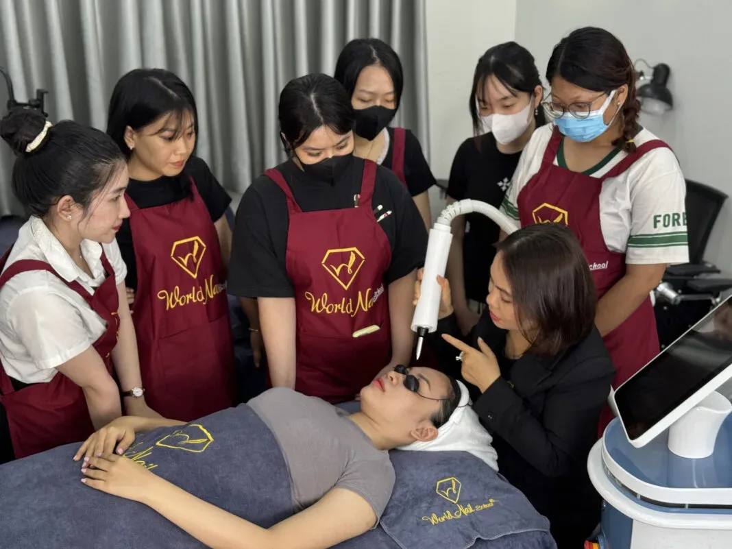 Khóa Học Spa Chăm Sóc Da Chuẩn Quốc Tế