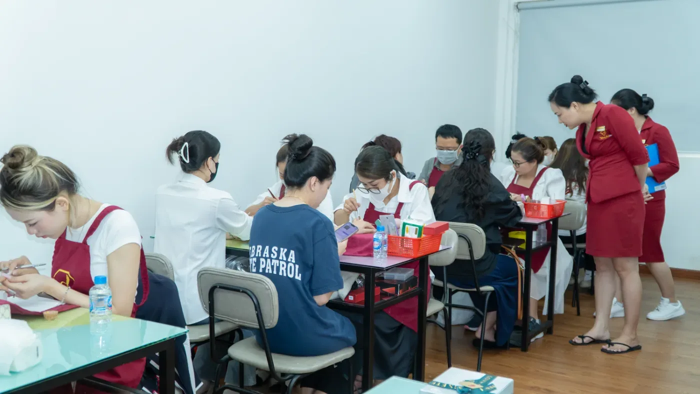 Khóa Học Nail Chuyên Viên Chuyên Nghiệp