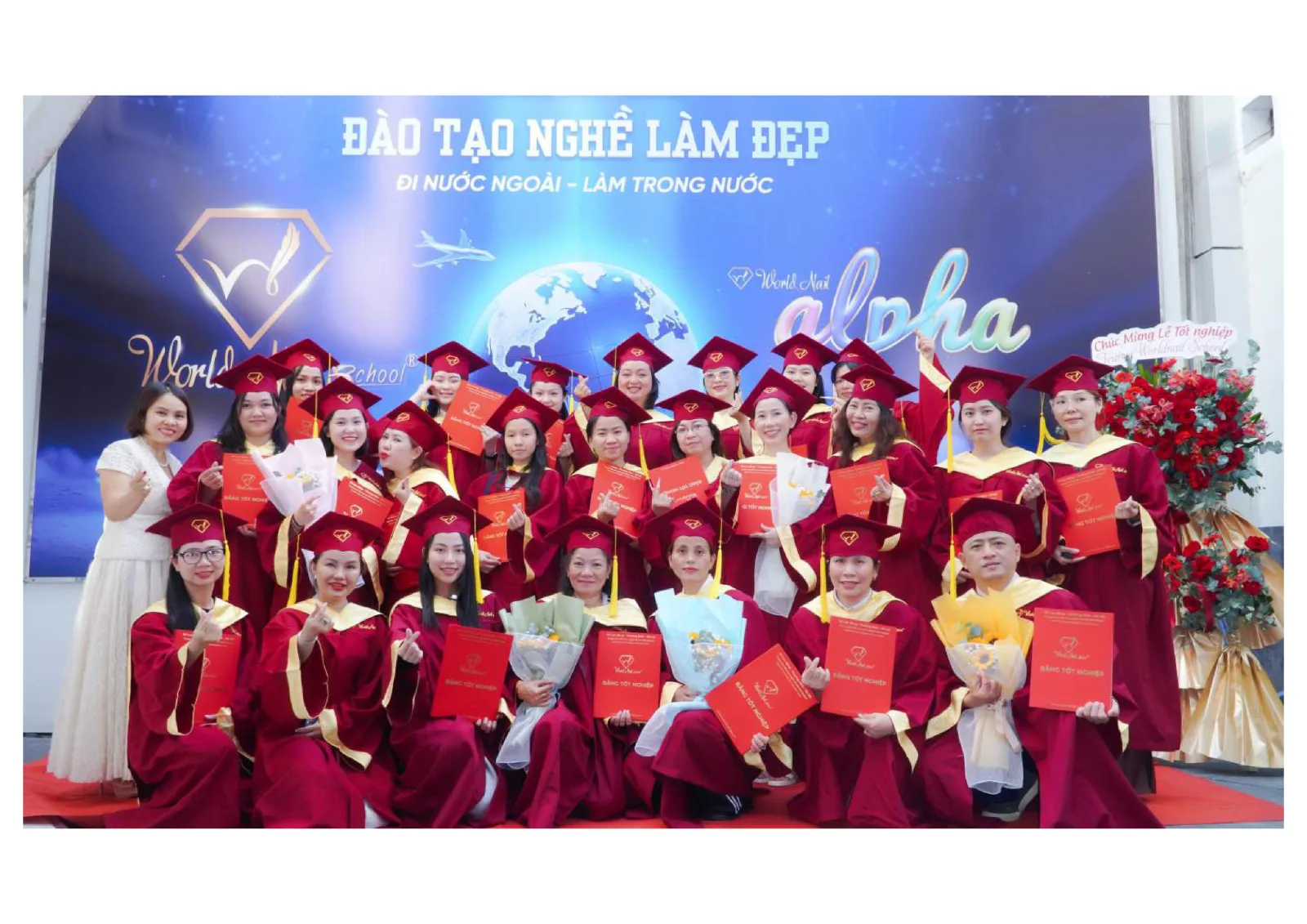 Hình ảnh lớp học tại khóa học nail giá rẻ và có lớp khóa nail nước ngoài 