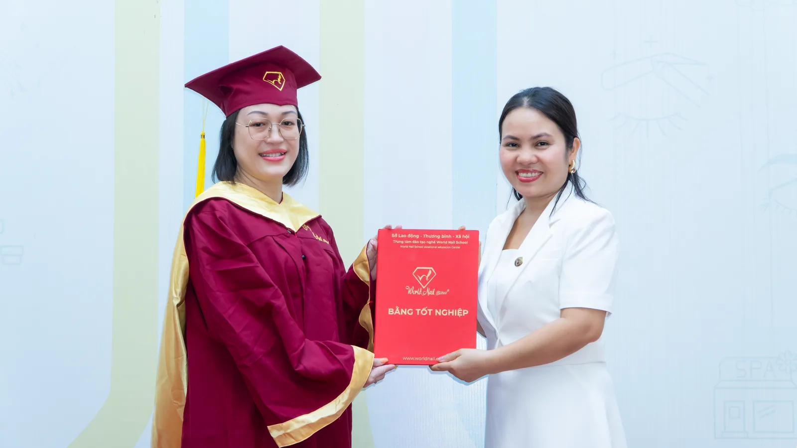 Lễ tốt nghiệp khóa học nail đi nước ngoài tại World Nail Alpha