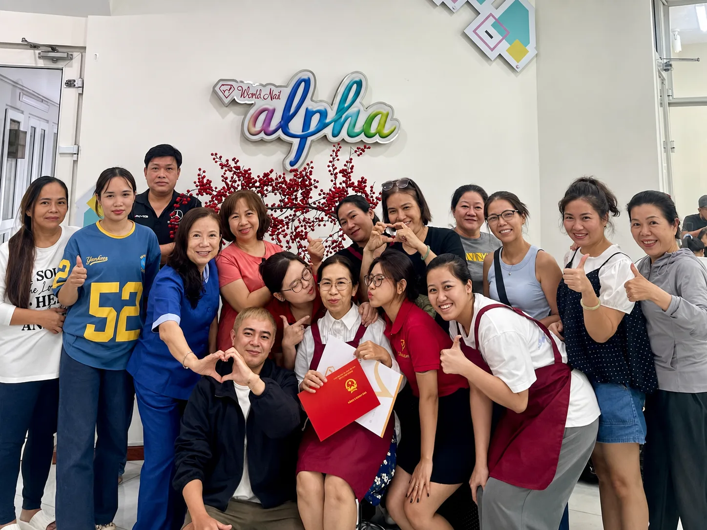 Lớp học khóa nail trọn gói tại World Nail Alpha