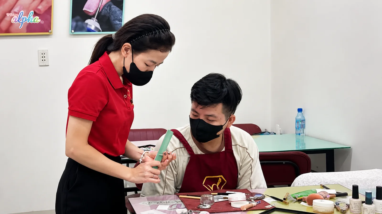 Lớp học nail tại World Nail Alpha