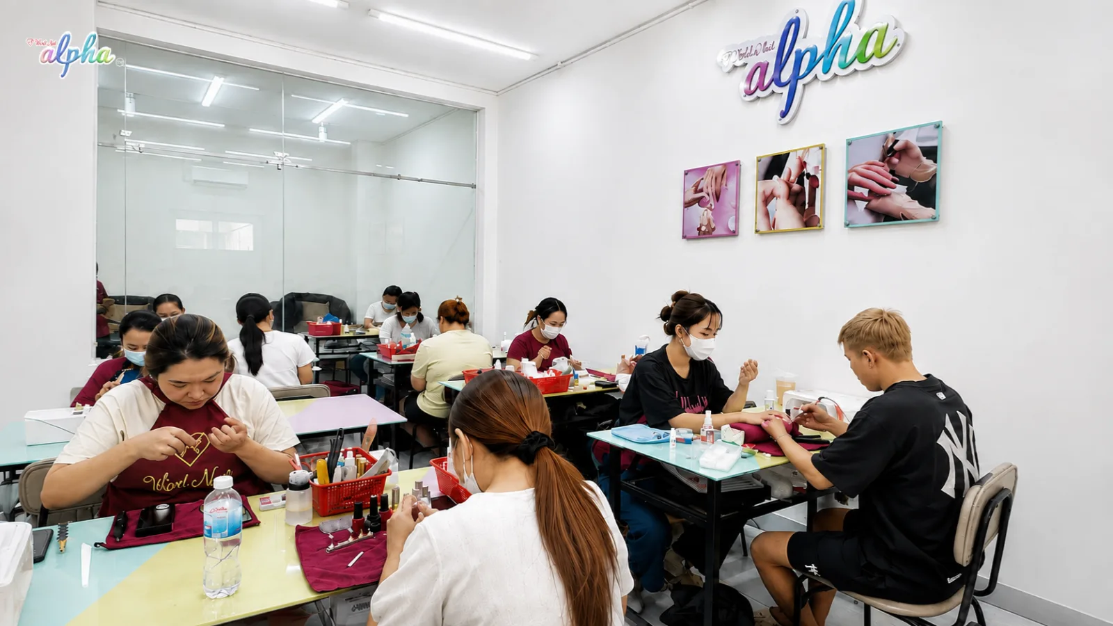 Lớp học tại World Nail Alpha