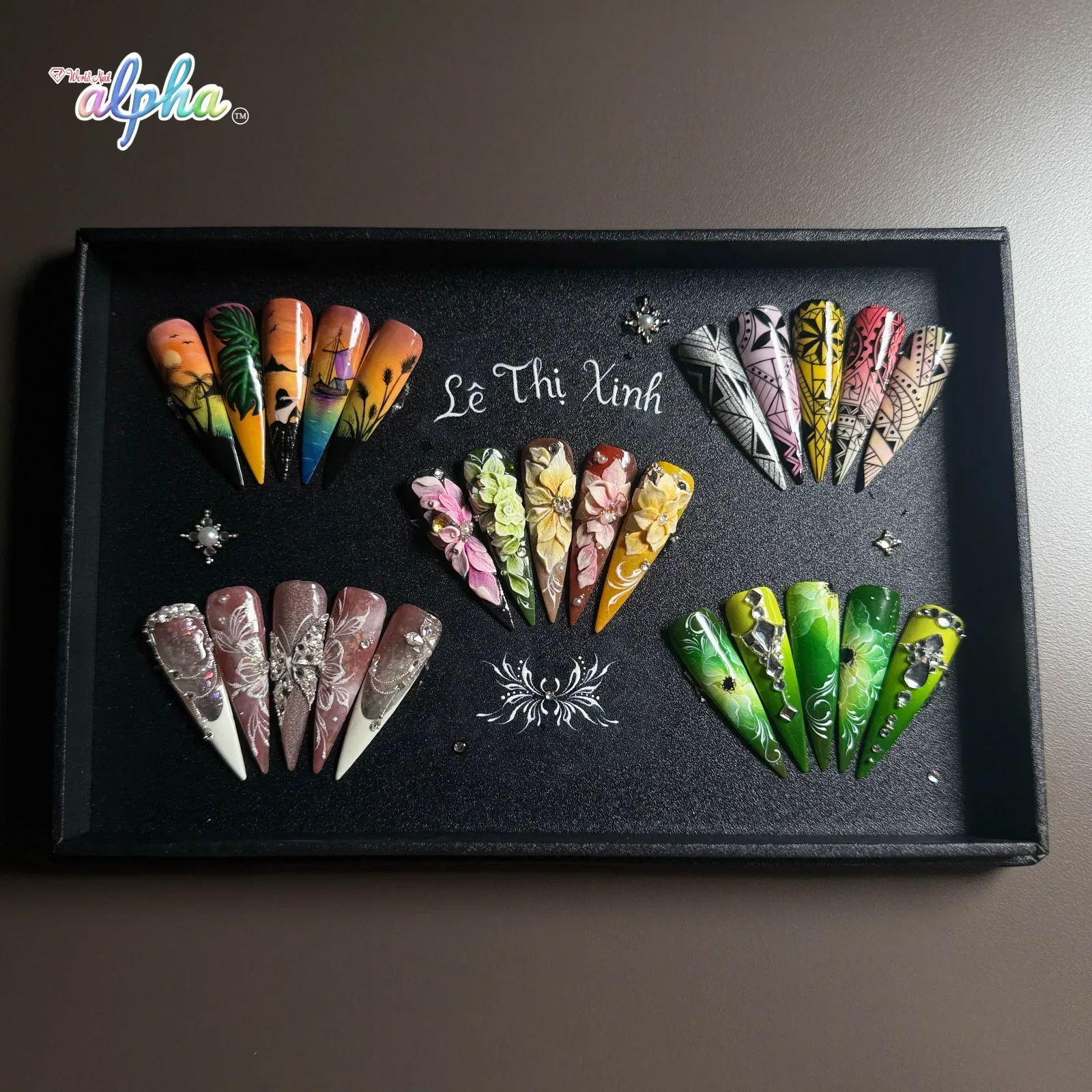 LÊ THỊ XINH